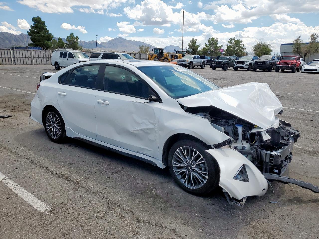 2024 KIA FORTE
