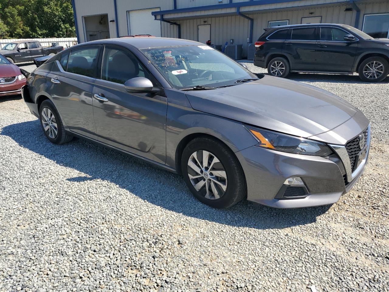 2022 NISSAN ALTIMA