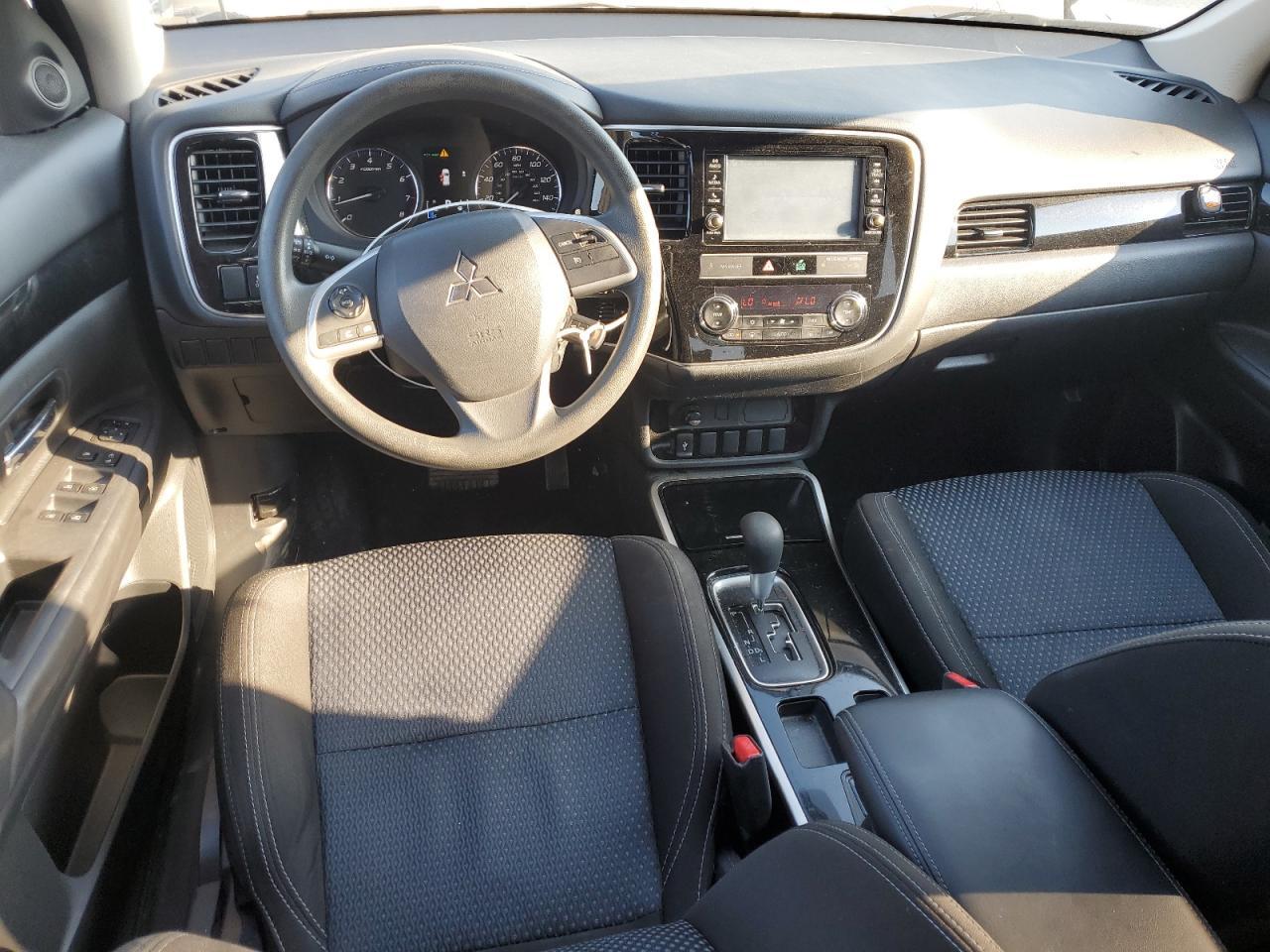 2019 MITSUBISHI outlander