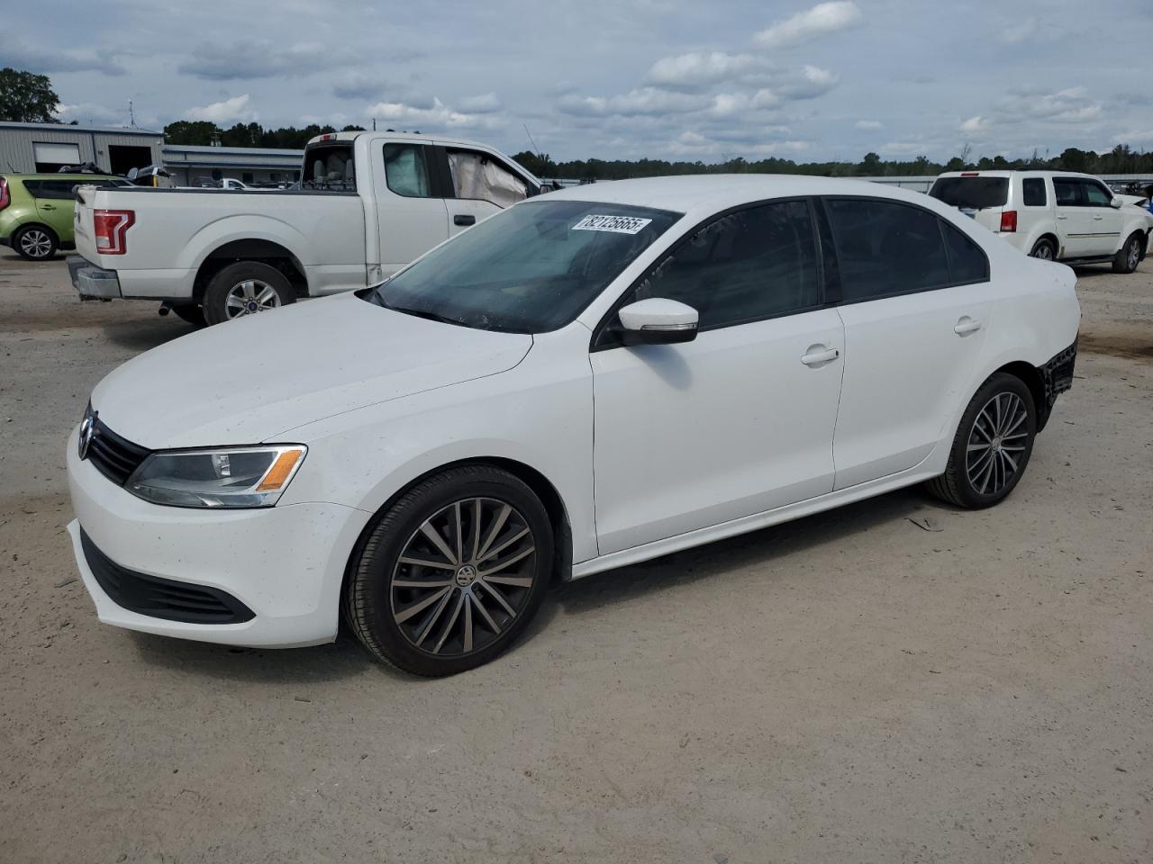 2011 VOLKSWAGEN JETTA