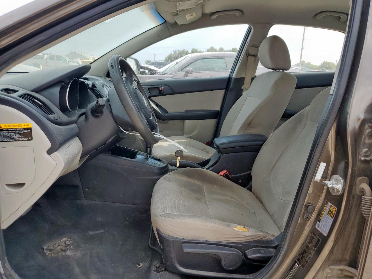 2010 KIA FORTE