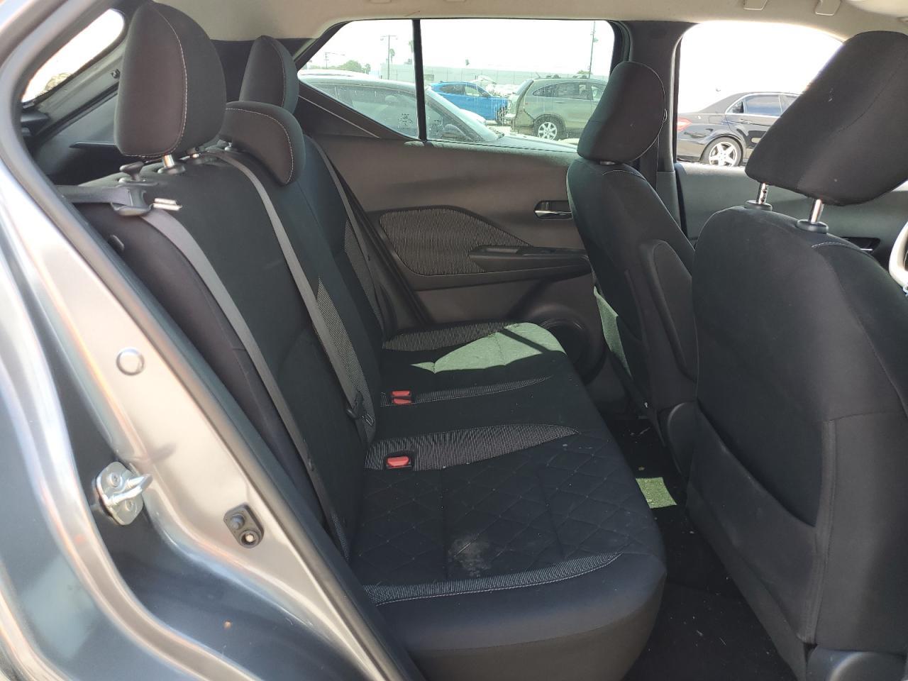 2019 NISSAN KICKS