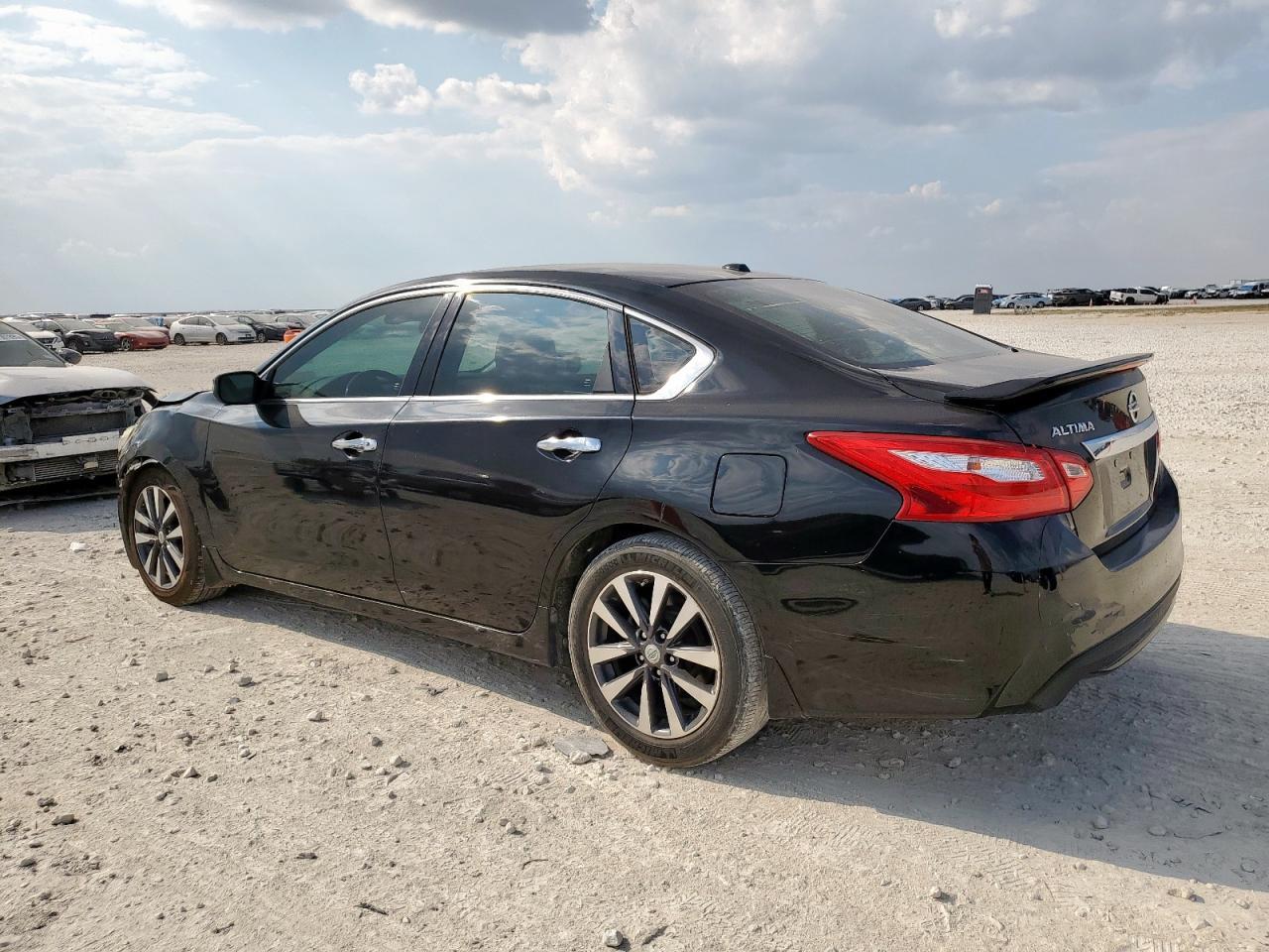 2017 NISSAN ALTIMA