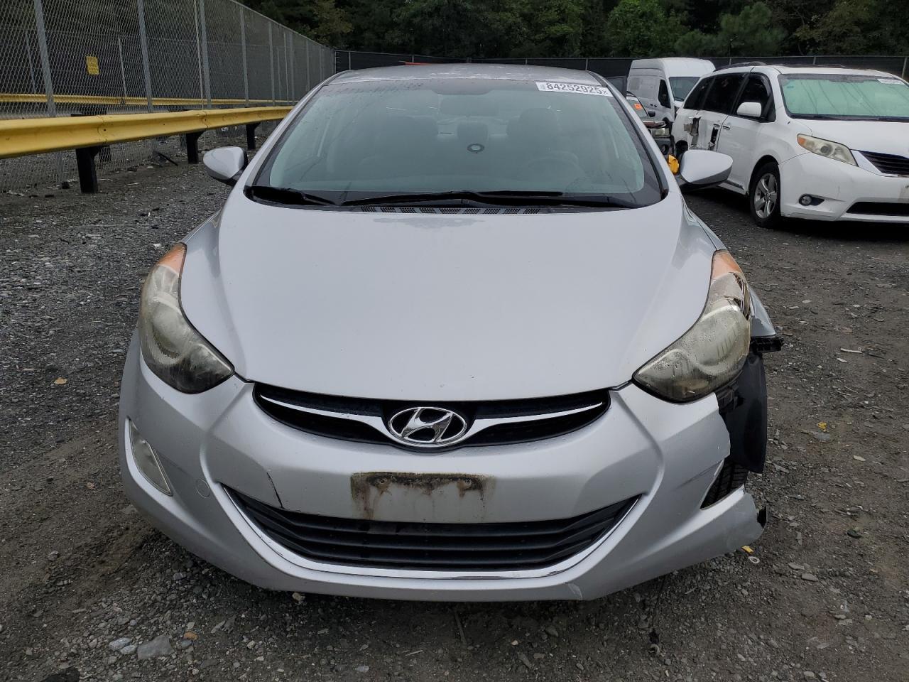 2012 HYUNDAI ELANTRA