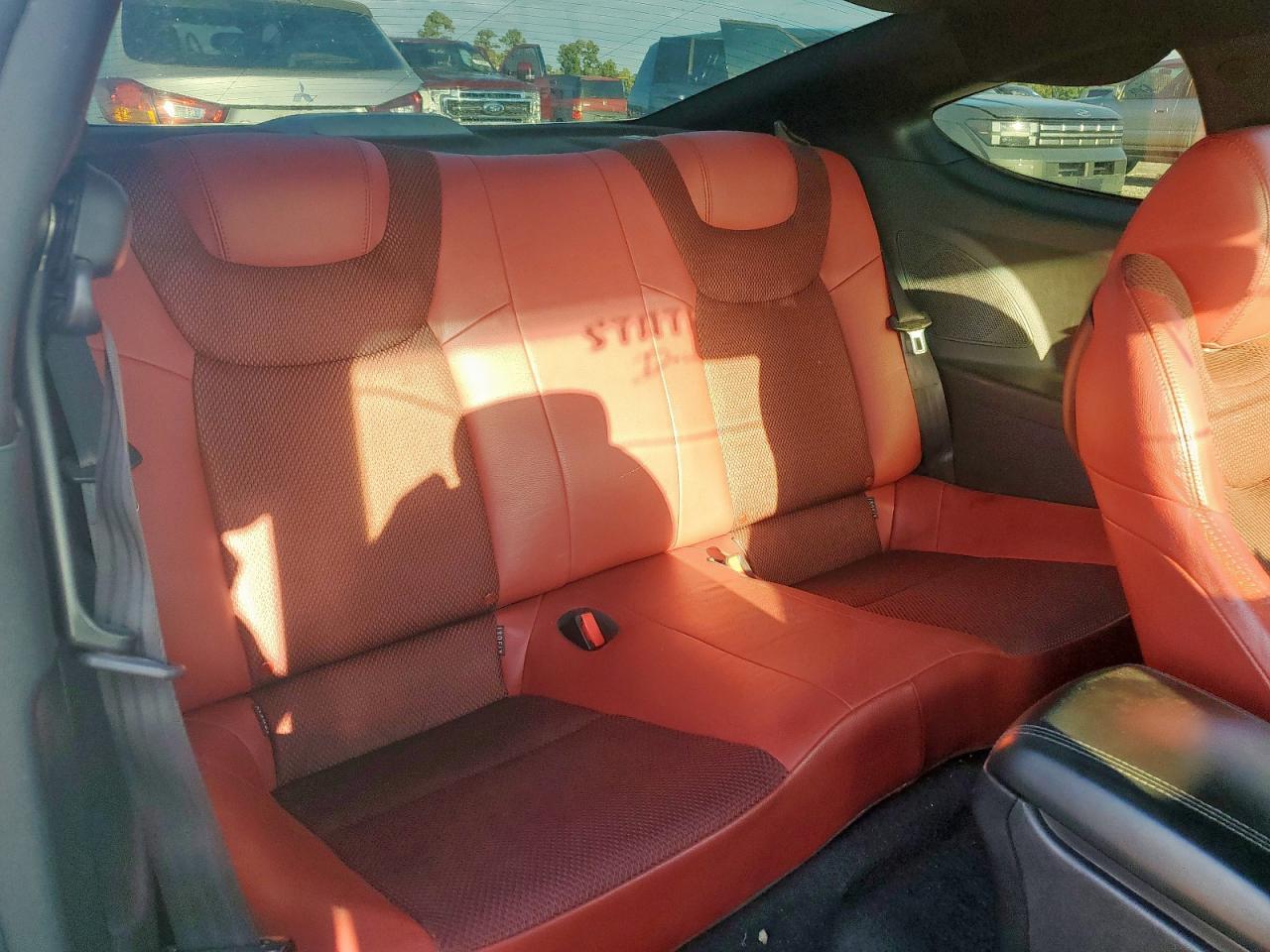 2013 HYUNDAI GENESIS