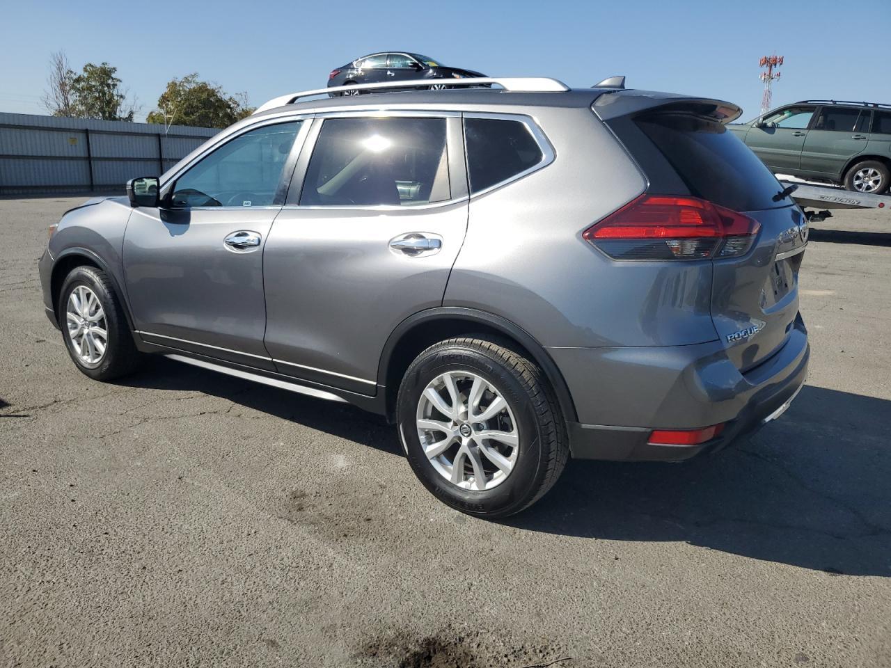 2017 NISSAN ROGUE
