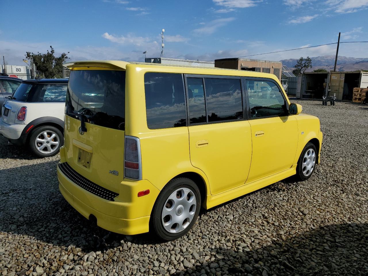 2005 TOYOTA SCION