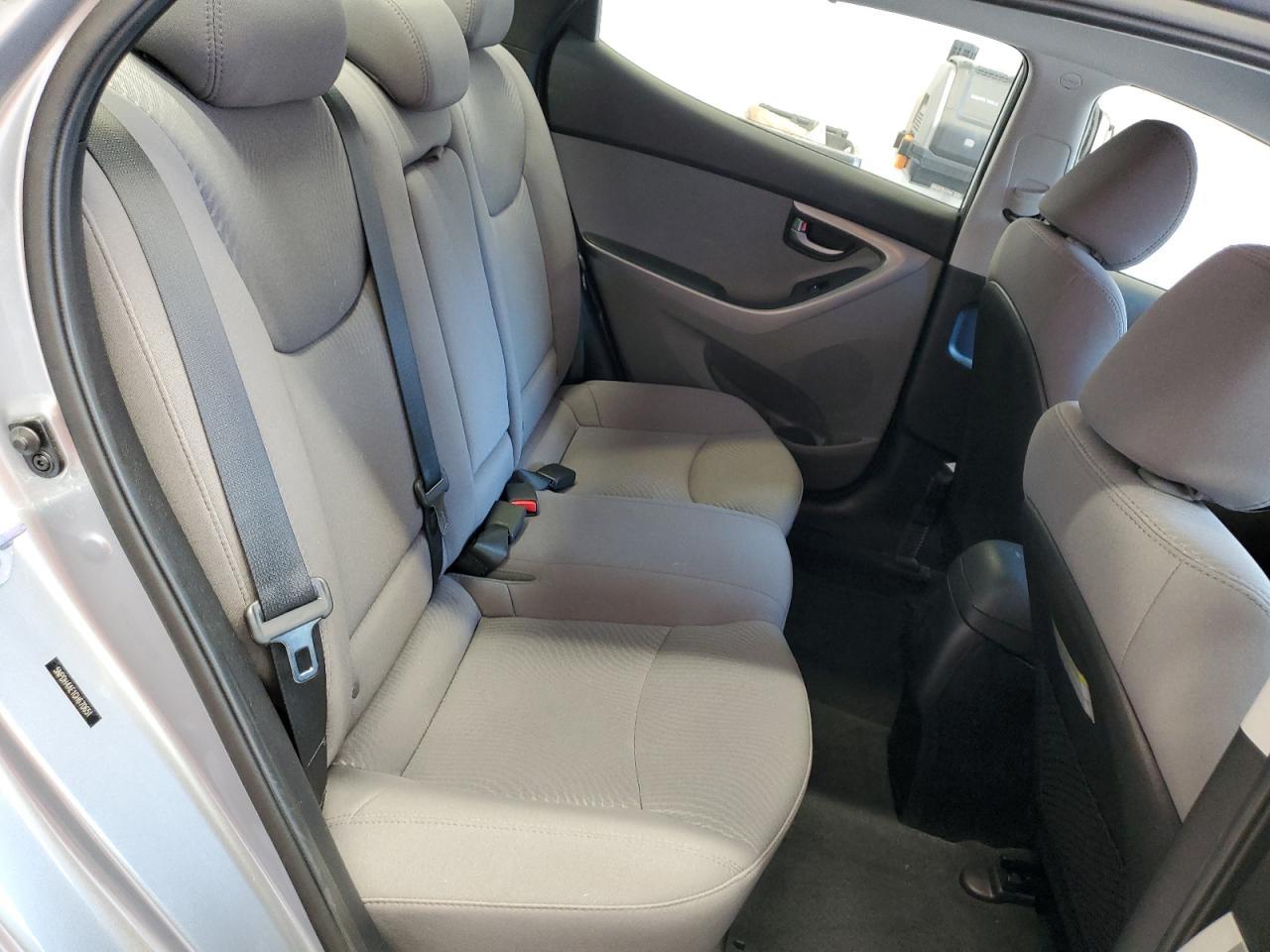 2016 HYUNDAI ELANTRA
