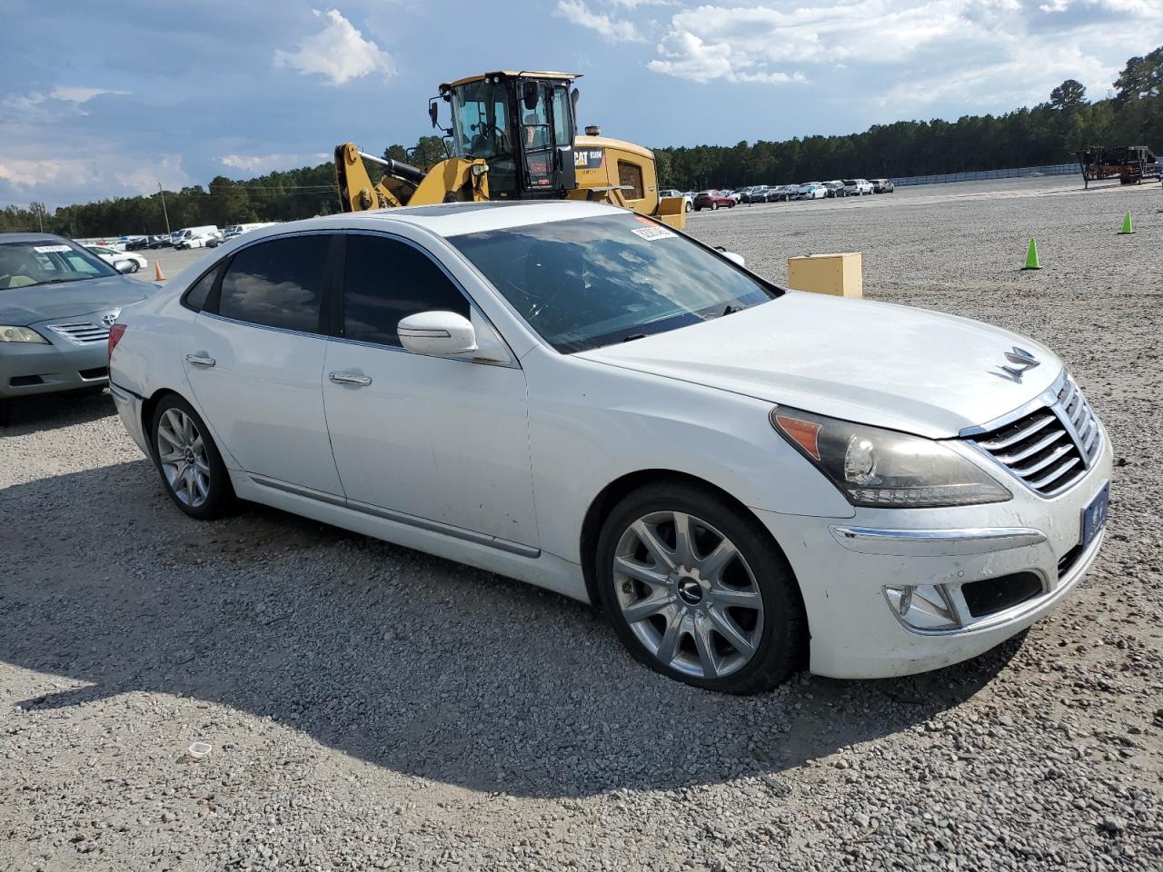 2013 HYUNDAI Equus