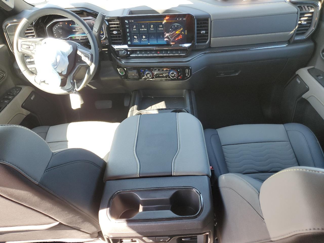 2025 CHEVROLET Silverado
