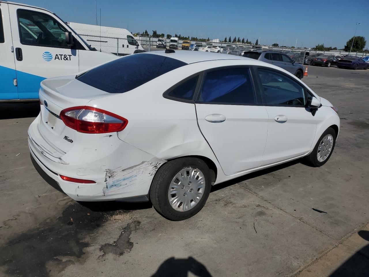 2015 FORD Fiesta