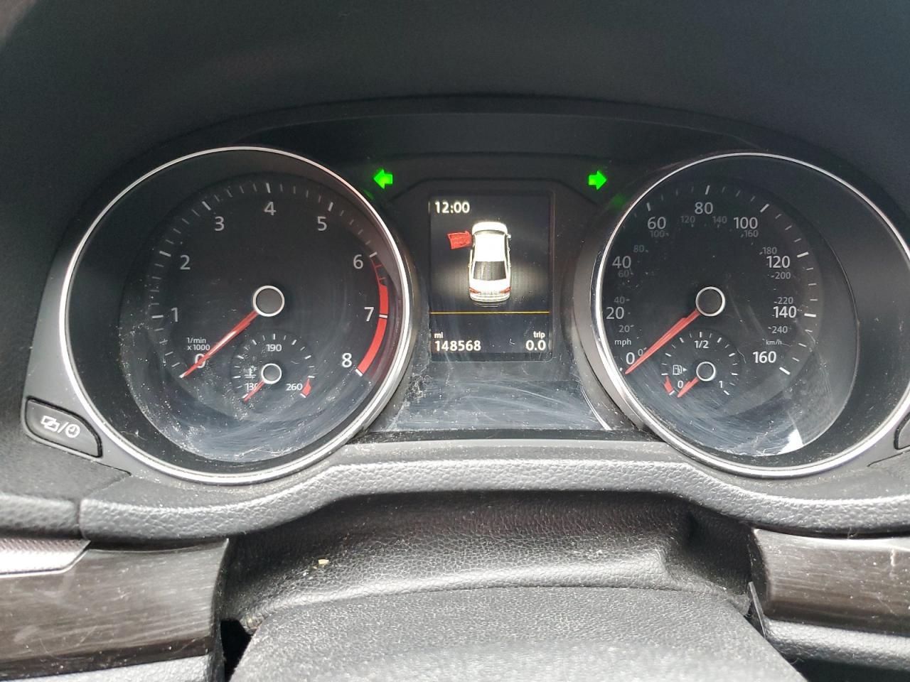 2017 VOLKSWAGEN Passat
