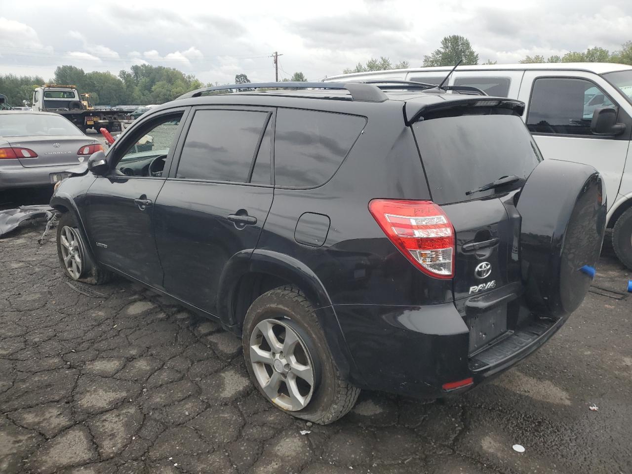 2011 TOYOTA RAV4