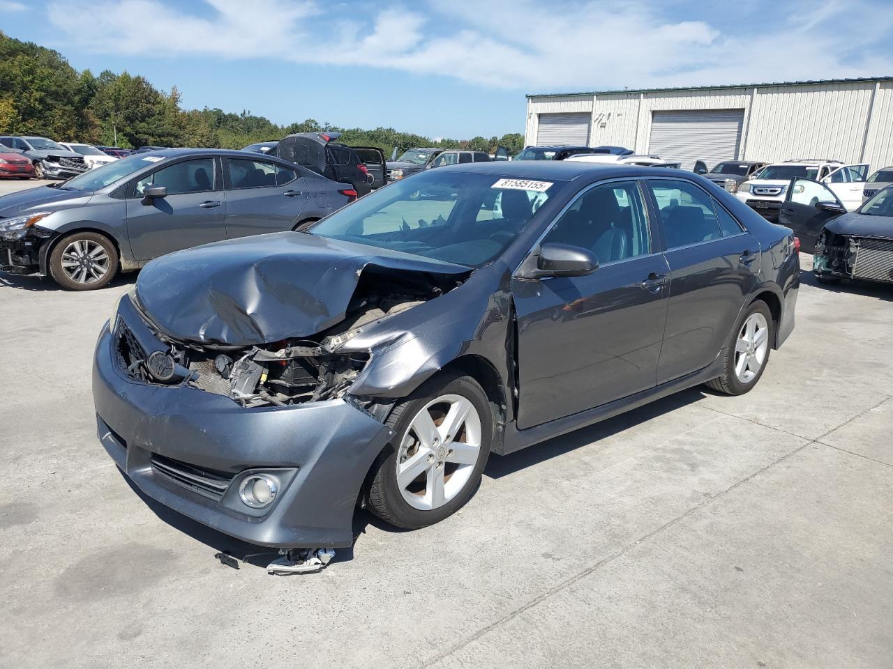 2013 TOYOTA CAMRY