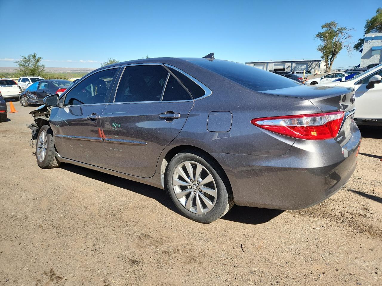 2016 TOYOTA CAMRY