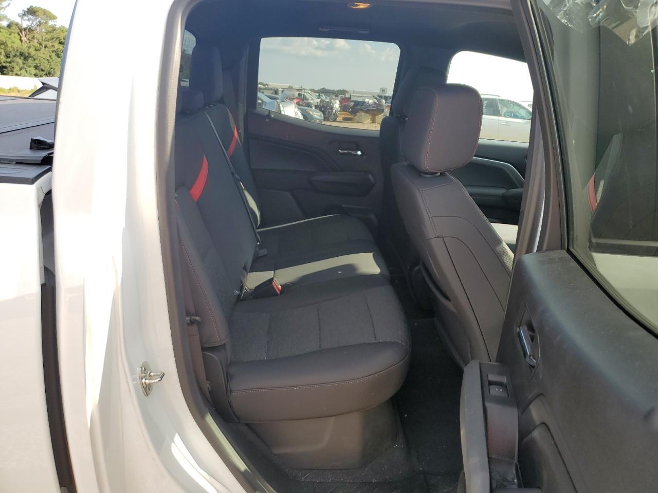 2024 CHEVROLET COLORADO