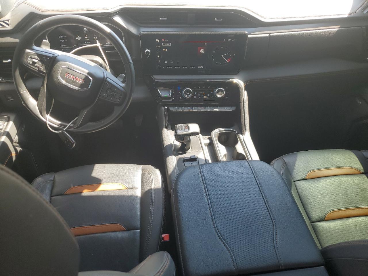 2023 GMC Sierra