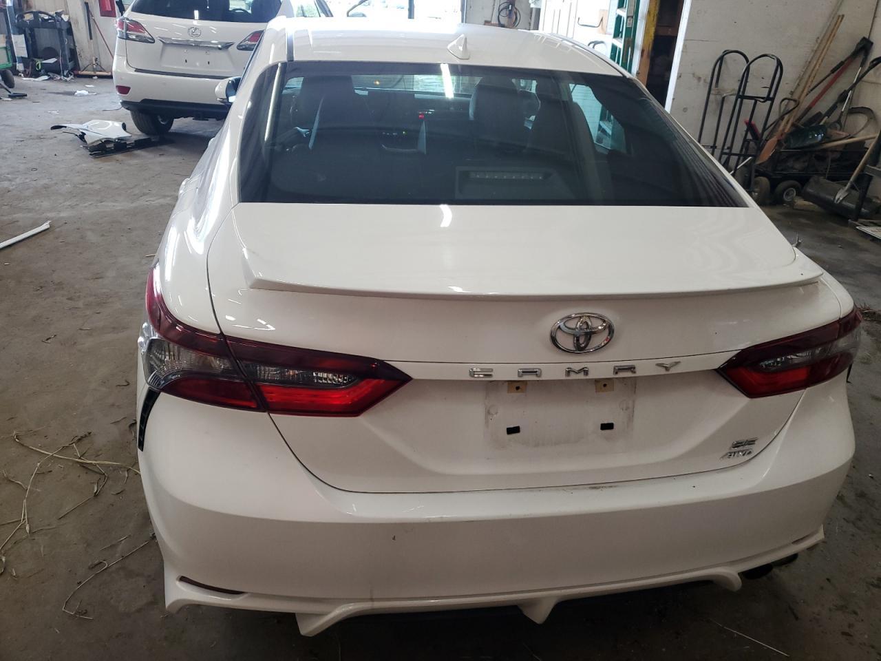 2022 TOYOTA CAMRY
