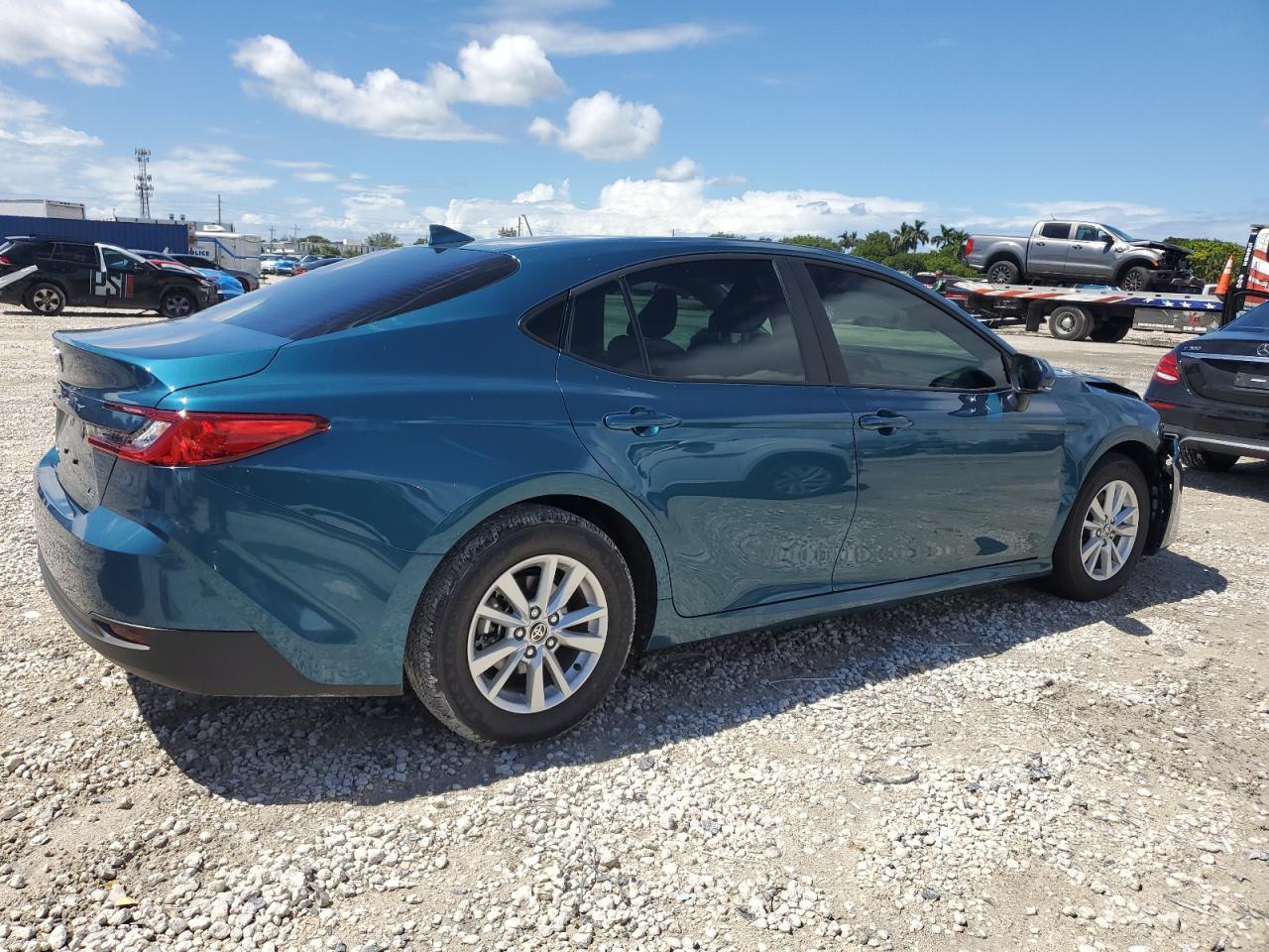 2025 TOYOTA CAMRY