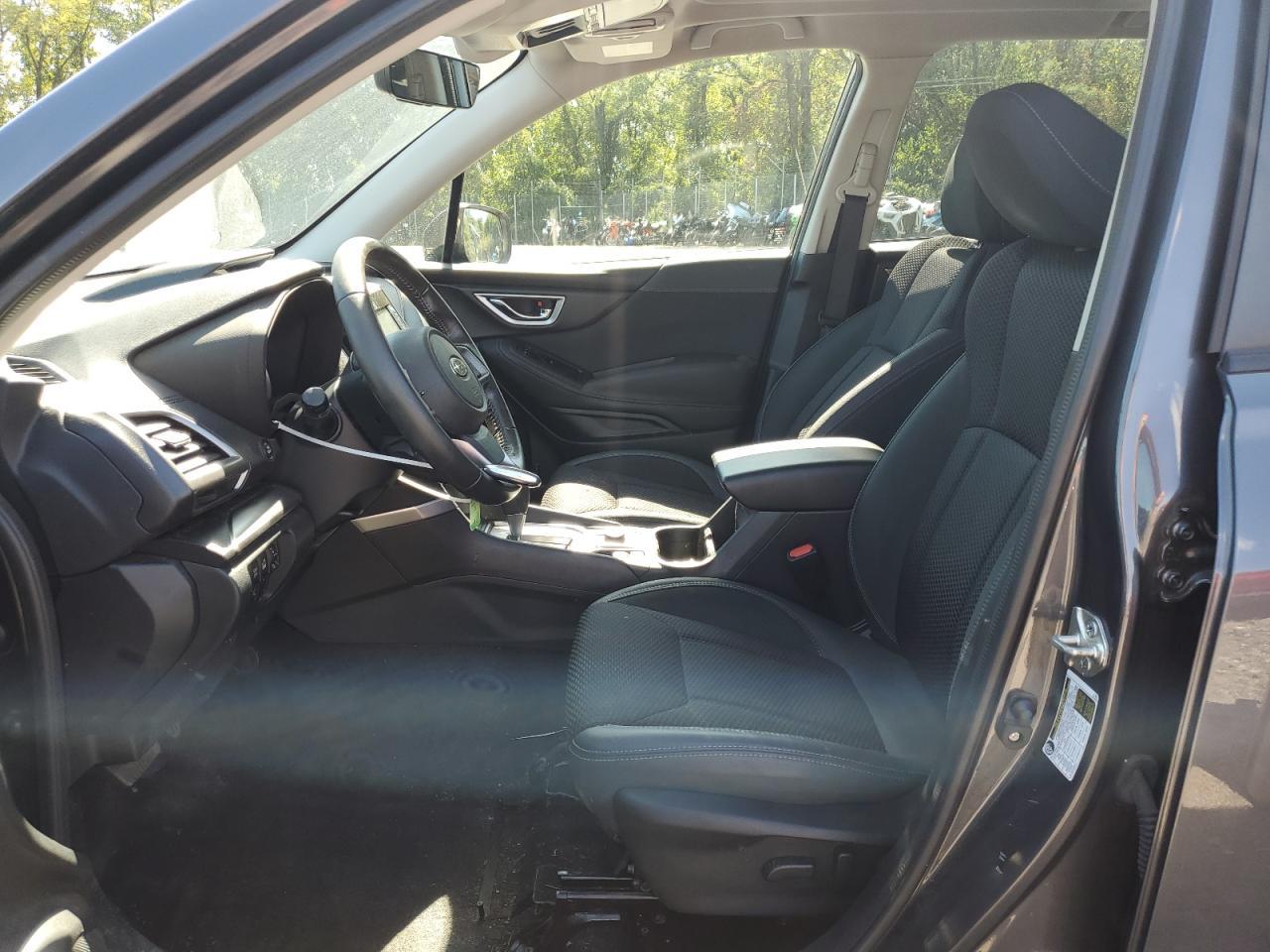 2021 SUBARU FORESTER
