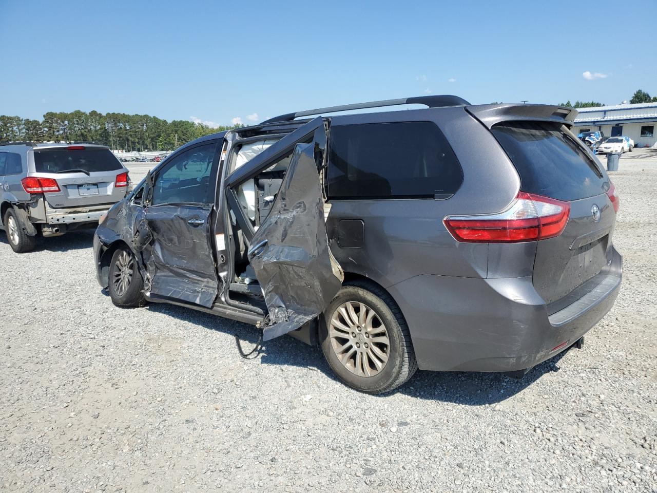 2015 TOYOTA SIENNA