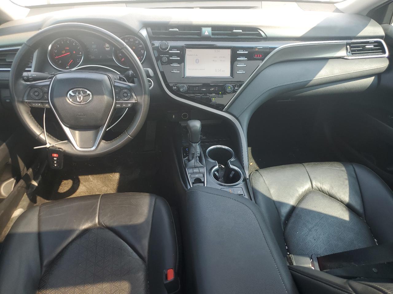 2018 TOYOTA CAMRY