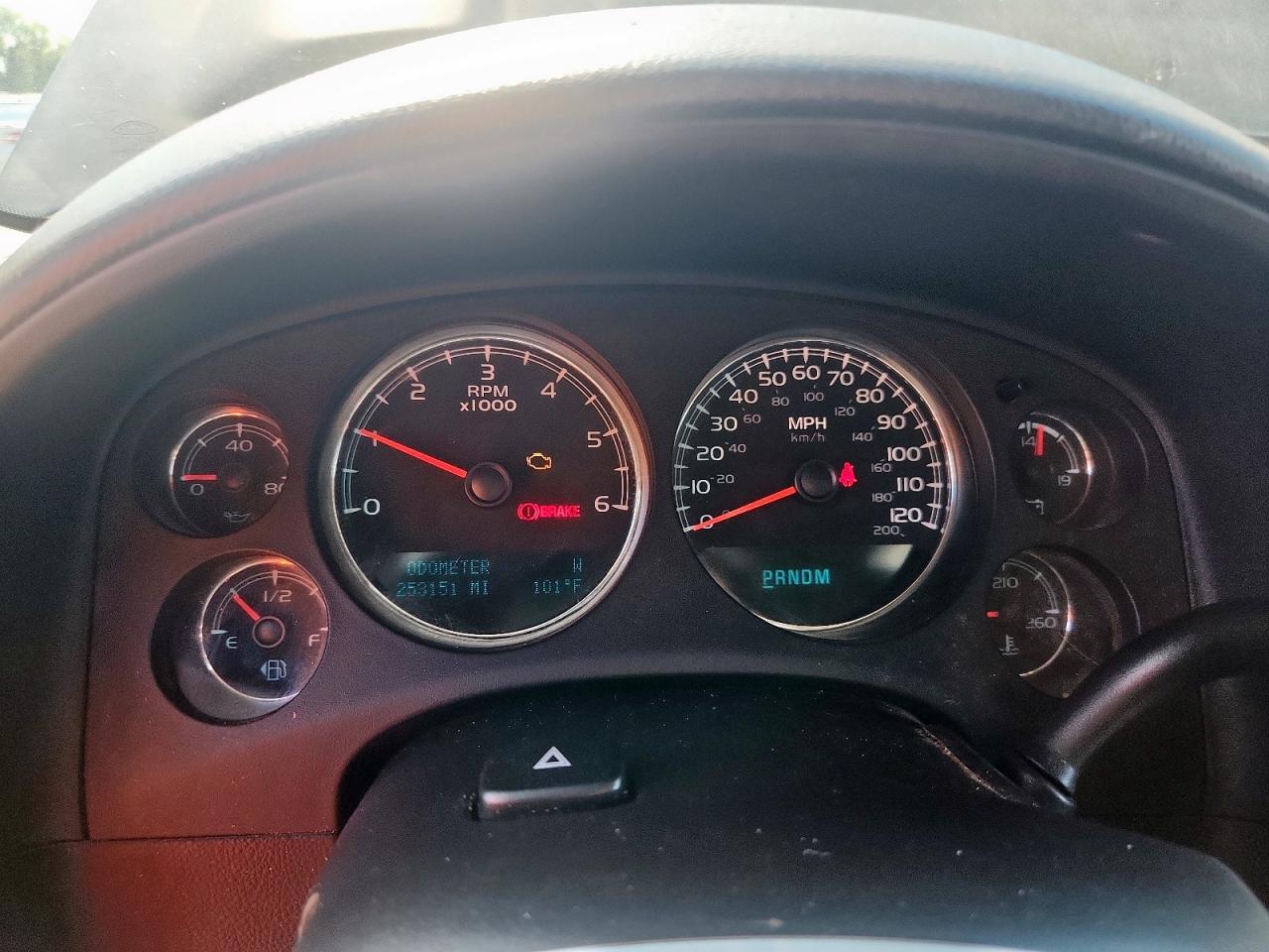2014 CHEVROLET Suburban