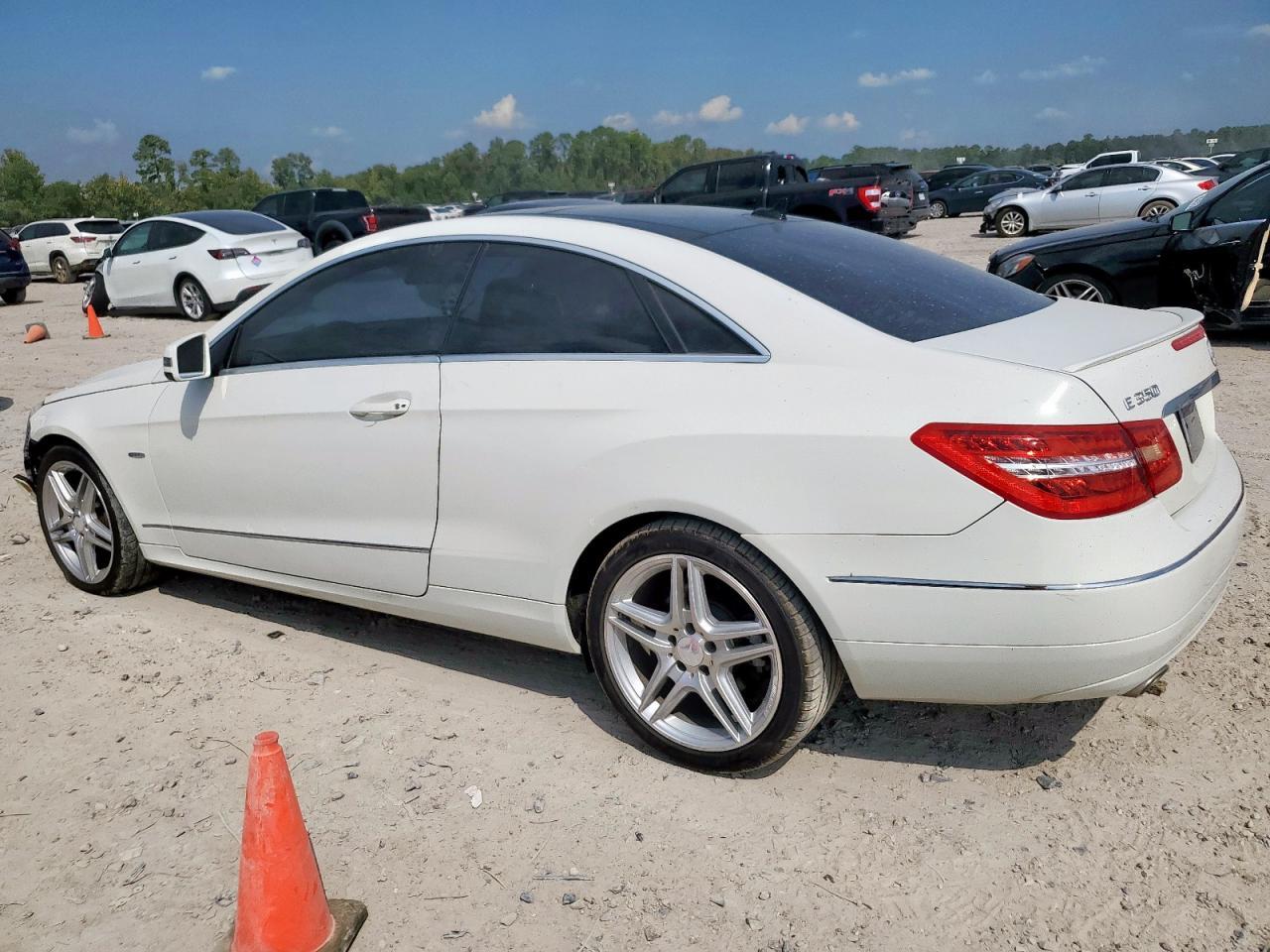 2012 MERCEDES-BENZ E-Class