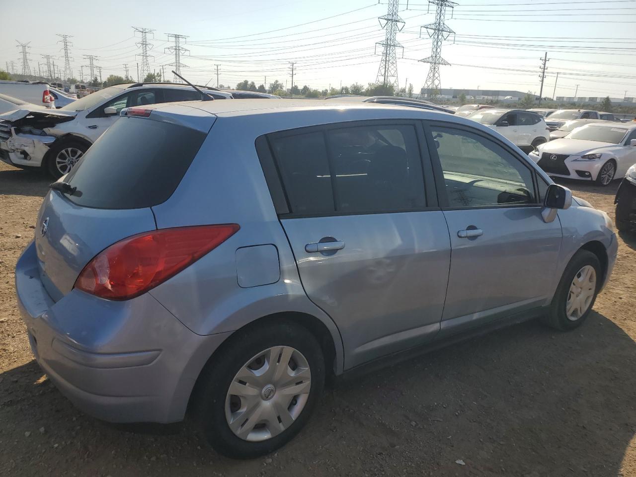 2011 NISSAN VERSA
