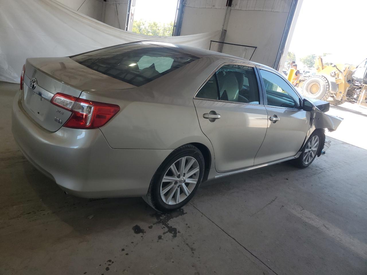 2013 TOYOTA CAMRY