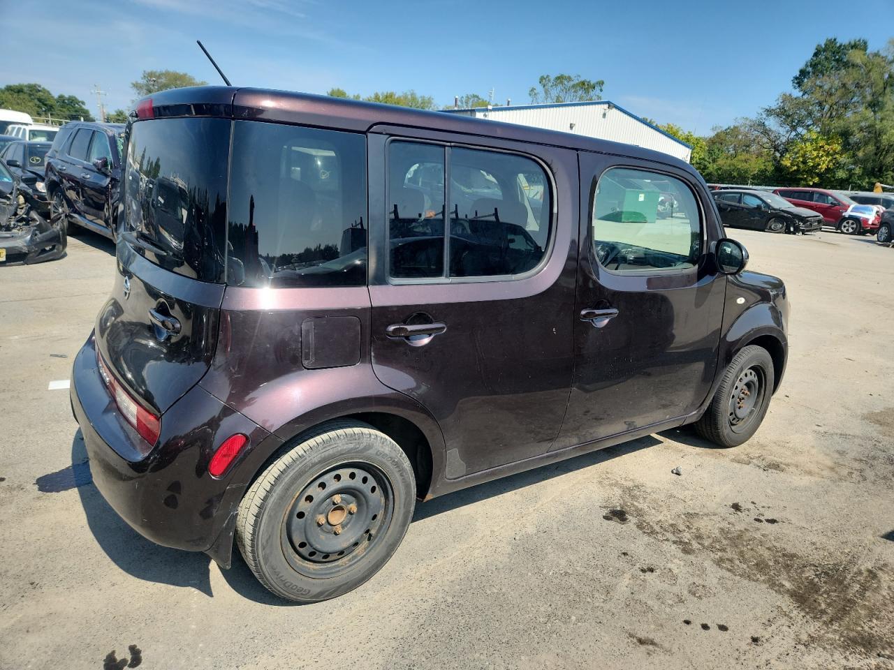2011 NISSAN CUBE