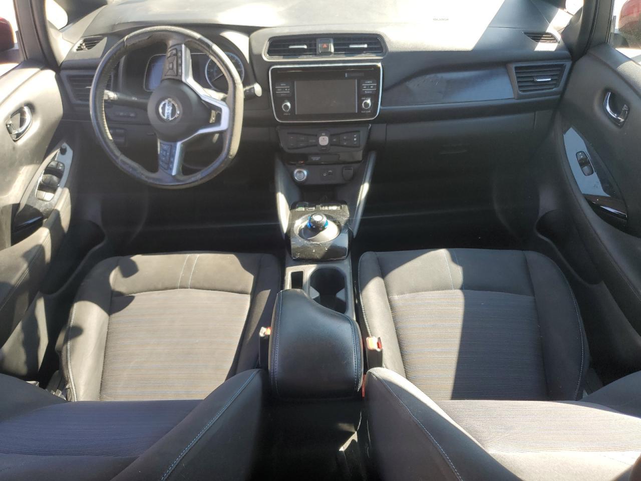2018 NISSAN LEAF