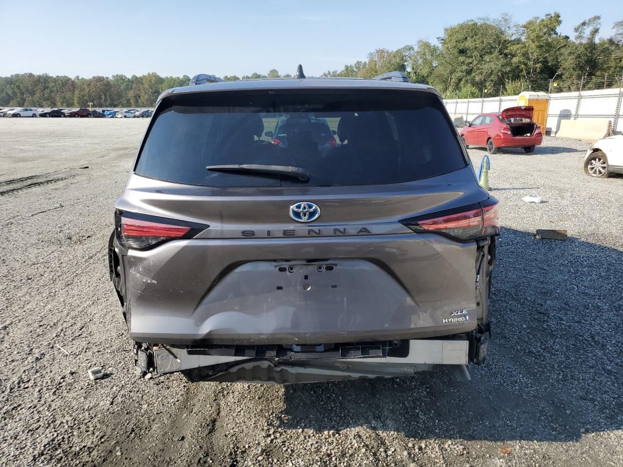 2022 TOYOTA SIENNA