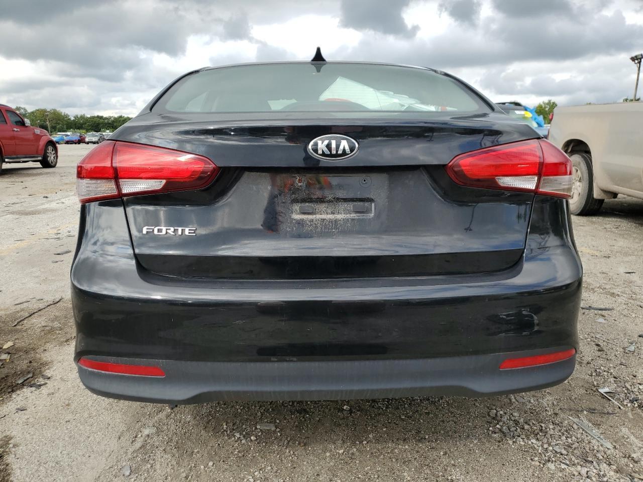 2017 KIA FORTE