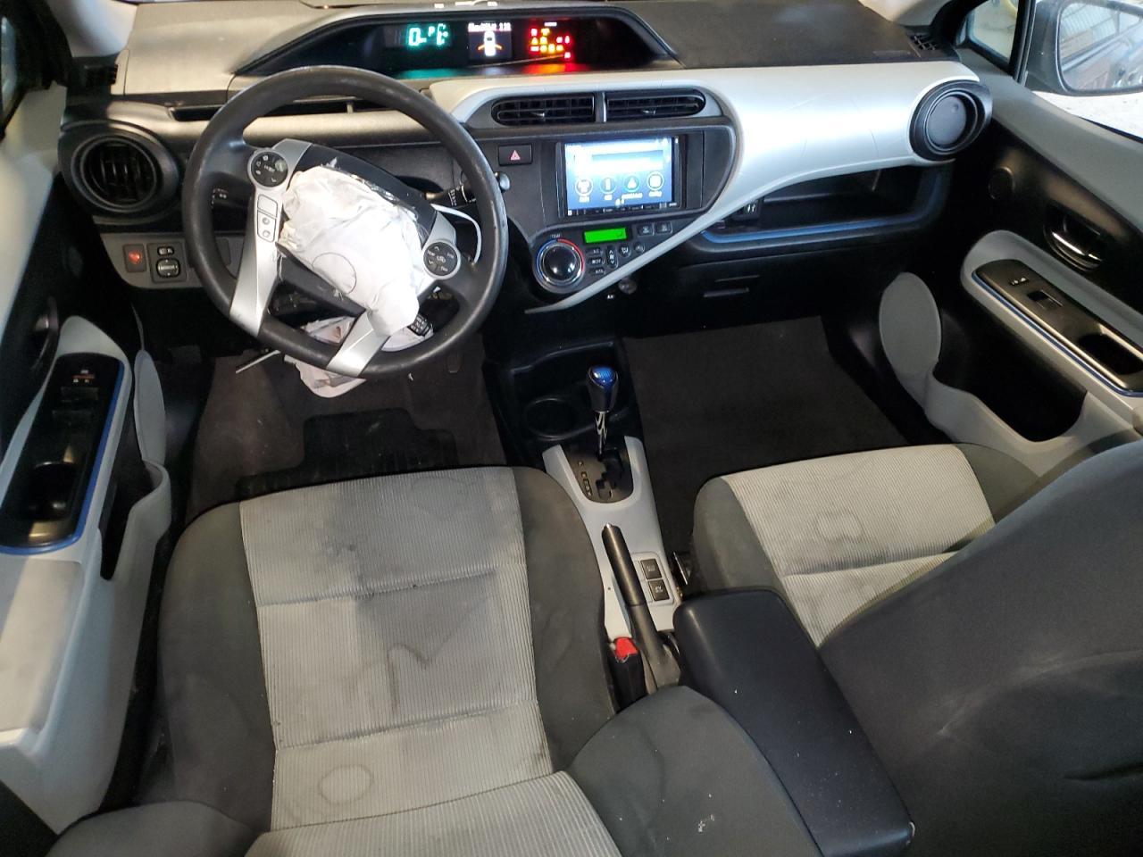 2012 TOYOTA Prius c