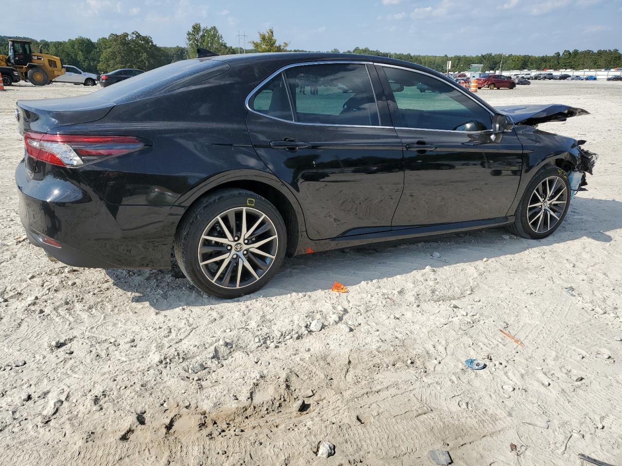 2023 TOYOTA CAMRY