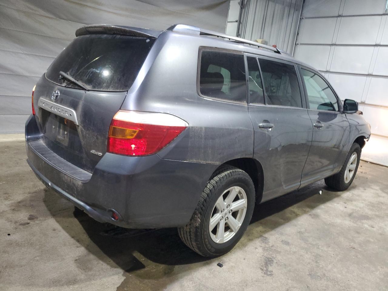 2010 TOYOTA HIGHLANDER