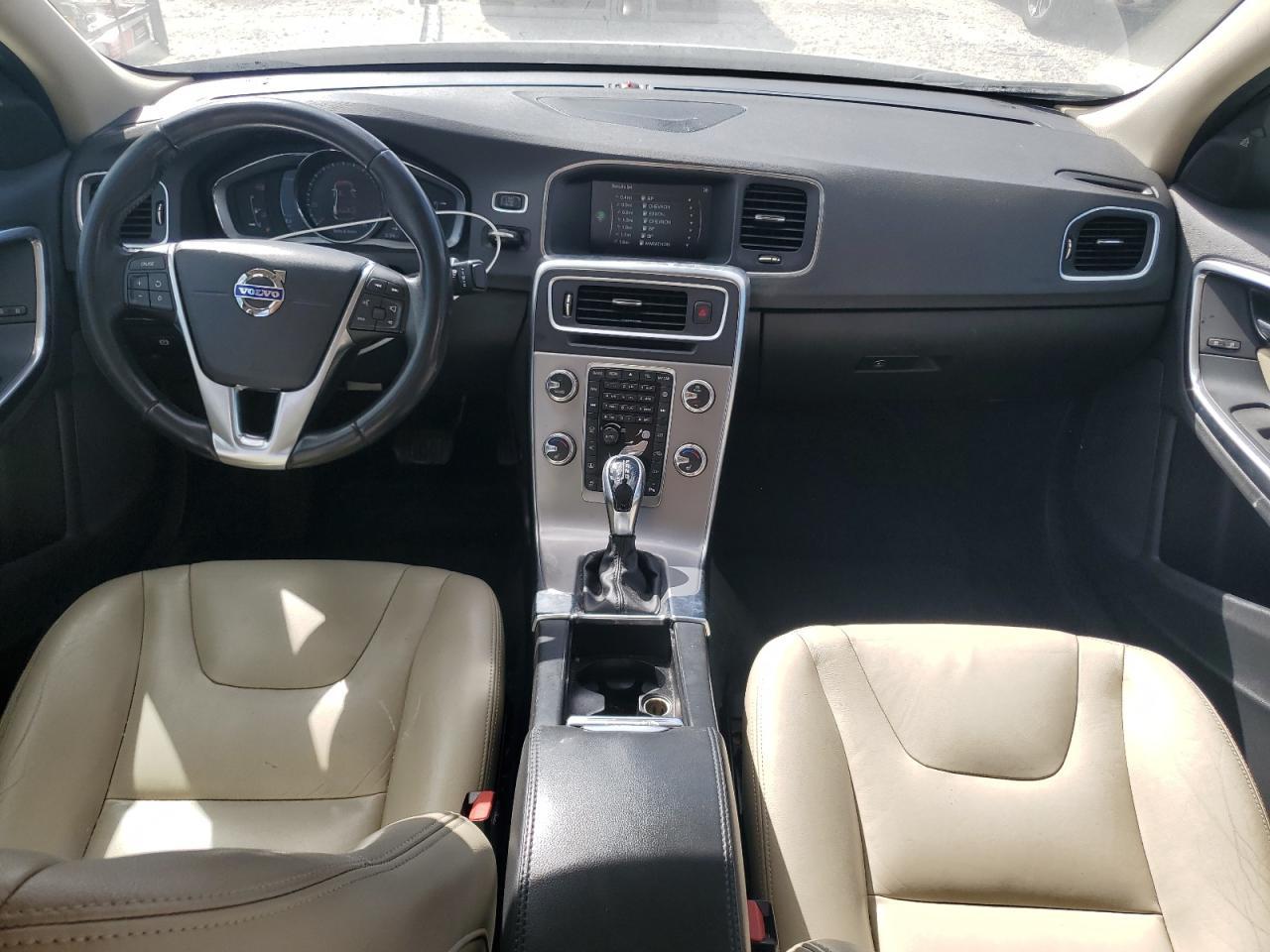 2018 VOLVO S60