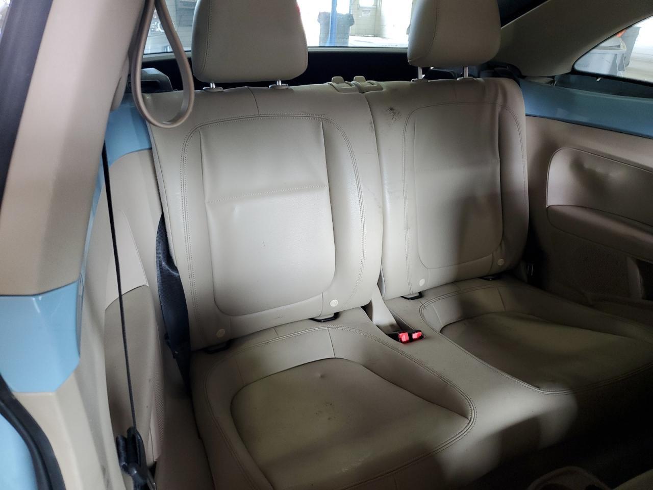 2014 VOLKSWAGEN Beetle