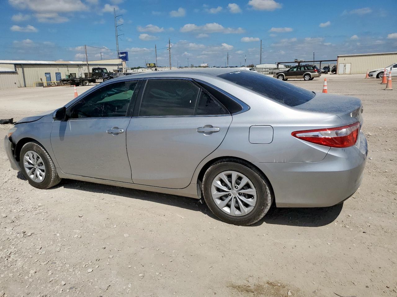 2016 TOYOTA CAMRY
