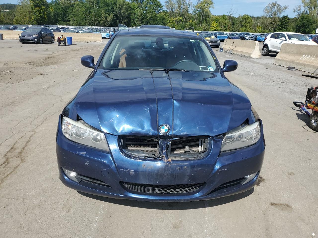 2011 BMW 3 SERIES