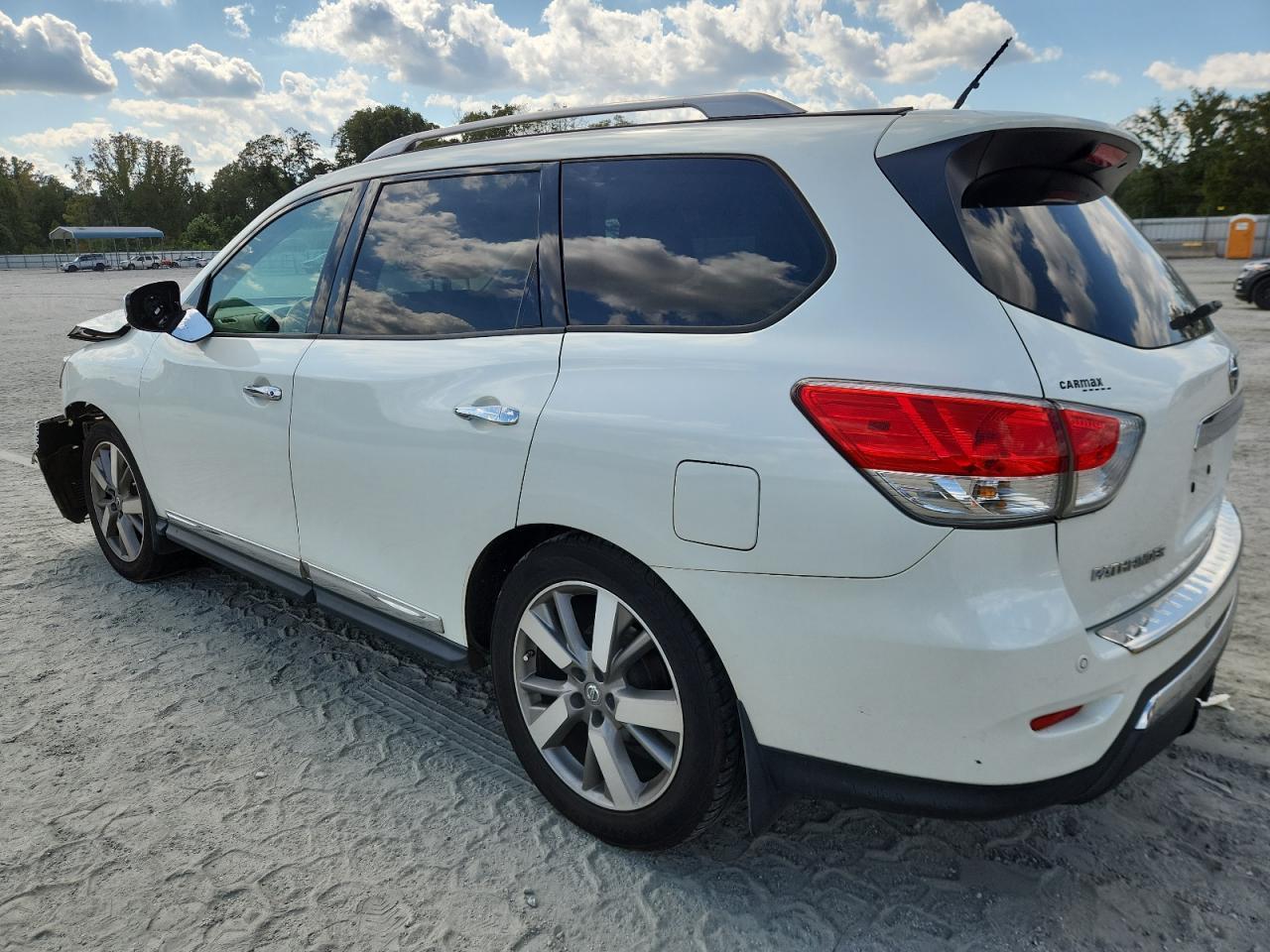 2015 NISSAN PATHFINDER