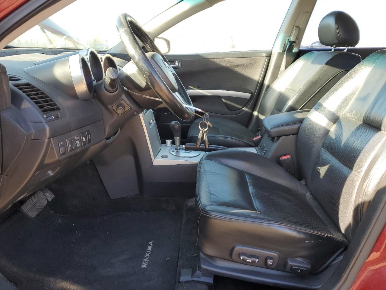2005 NISSAN Maxima