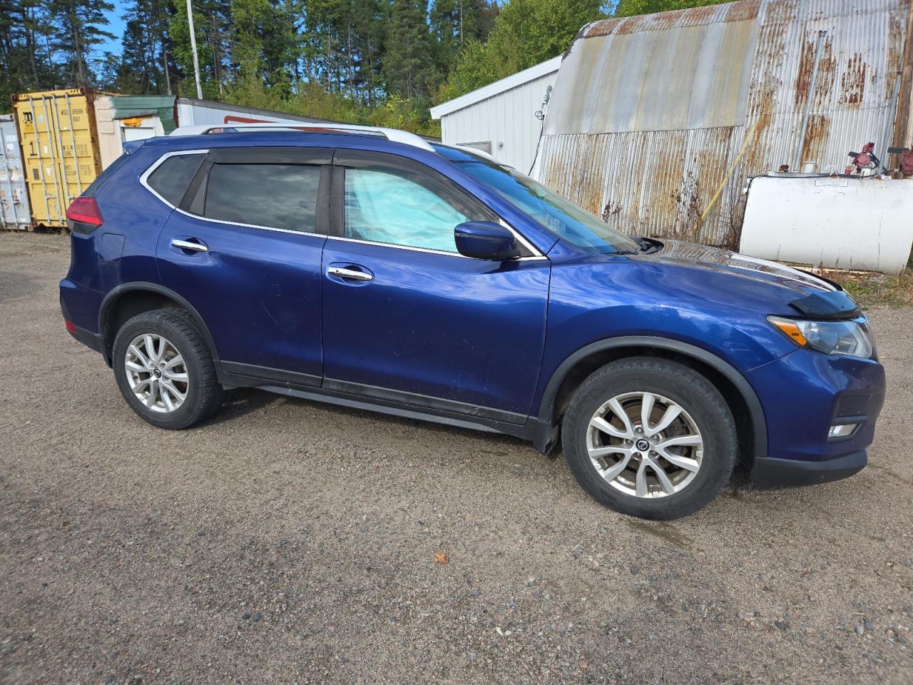 2017 NISSAN ROGUE