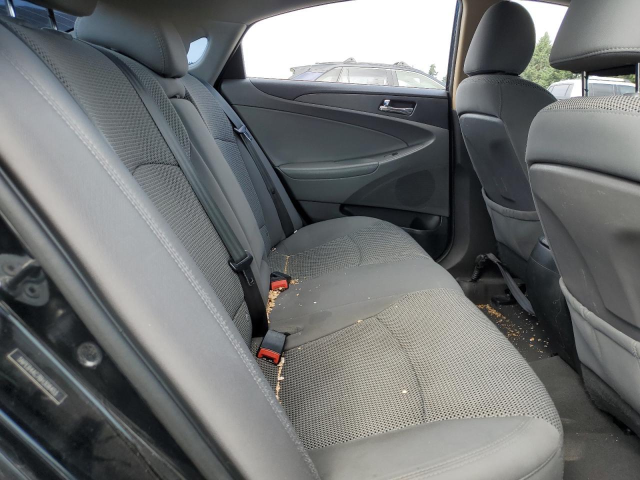 2011 HYUNDAI SONATA