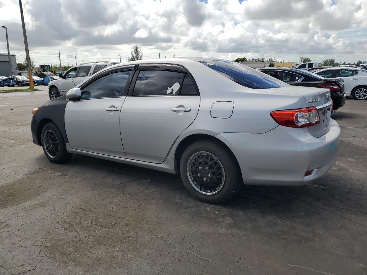 2011 TOYOTA COROLLA