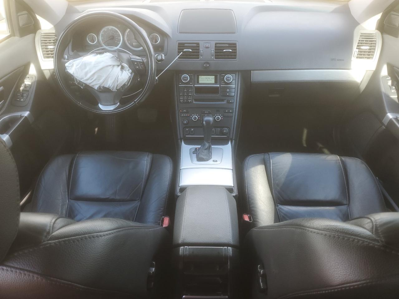 2013 VOLVO XC90