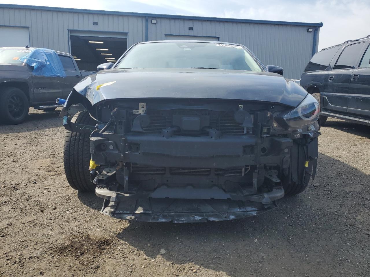 2018 MAZDA 3