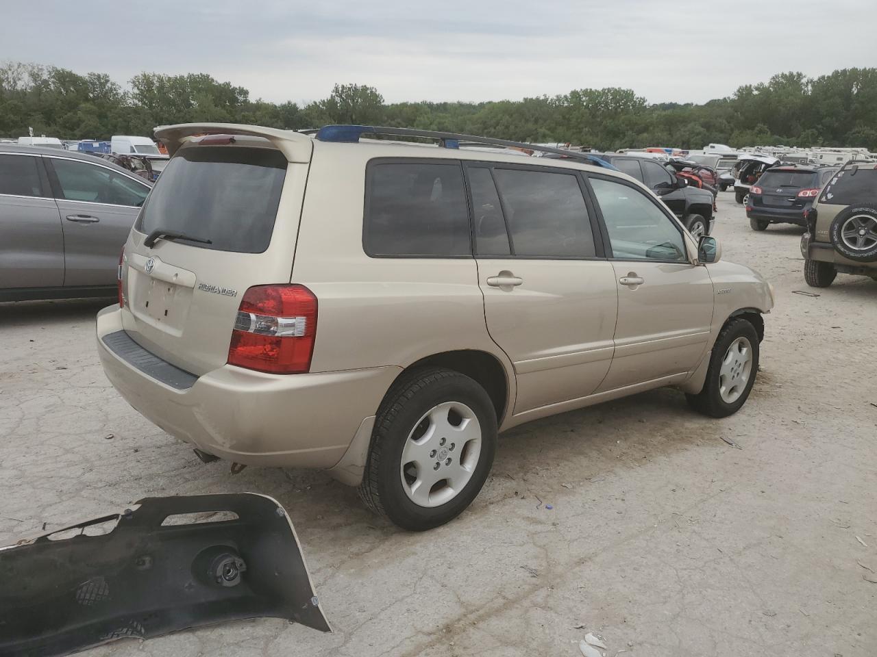 2005 TOYOTA HIGHLANDER