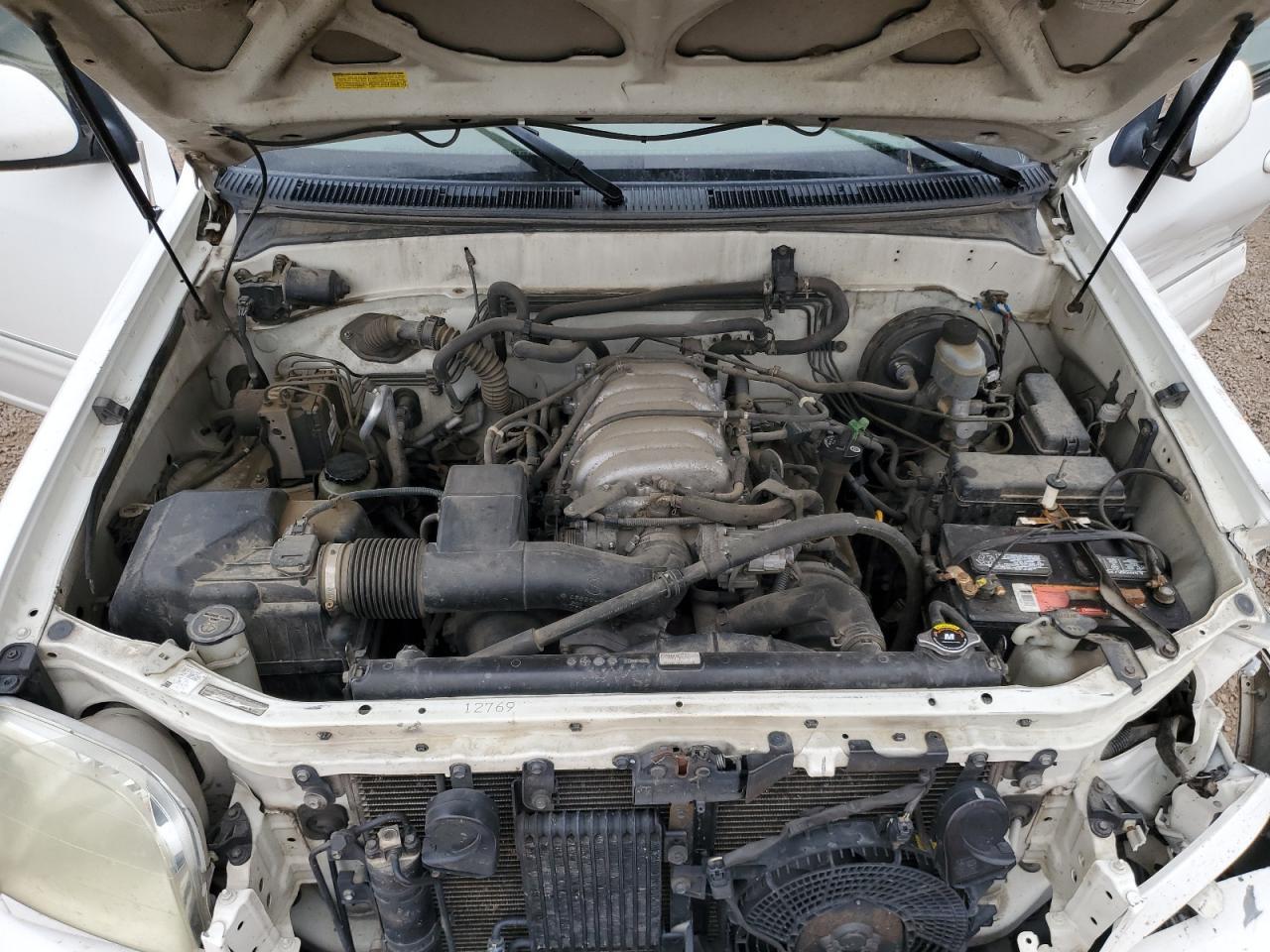 2002 TOYOTA Sequoia